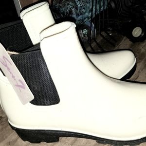 SEVEN7 Womens Boots sz 10